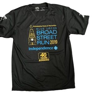 Black Broad Street Run 2019 T-Shirt Small wicking philadelphia